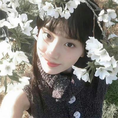 女孩舞步